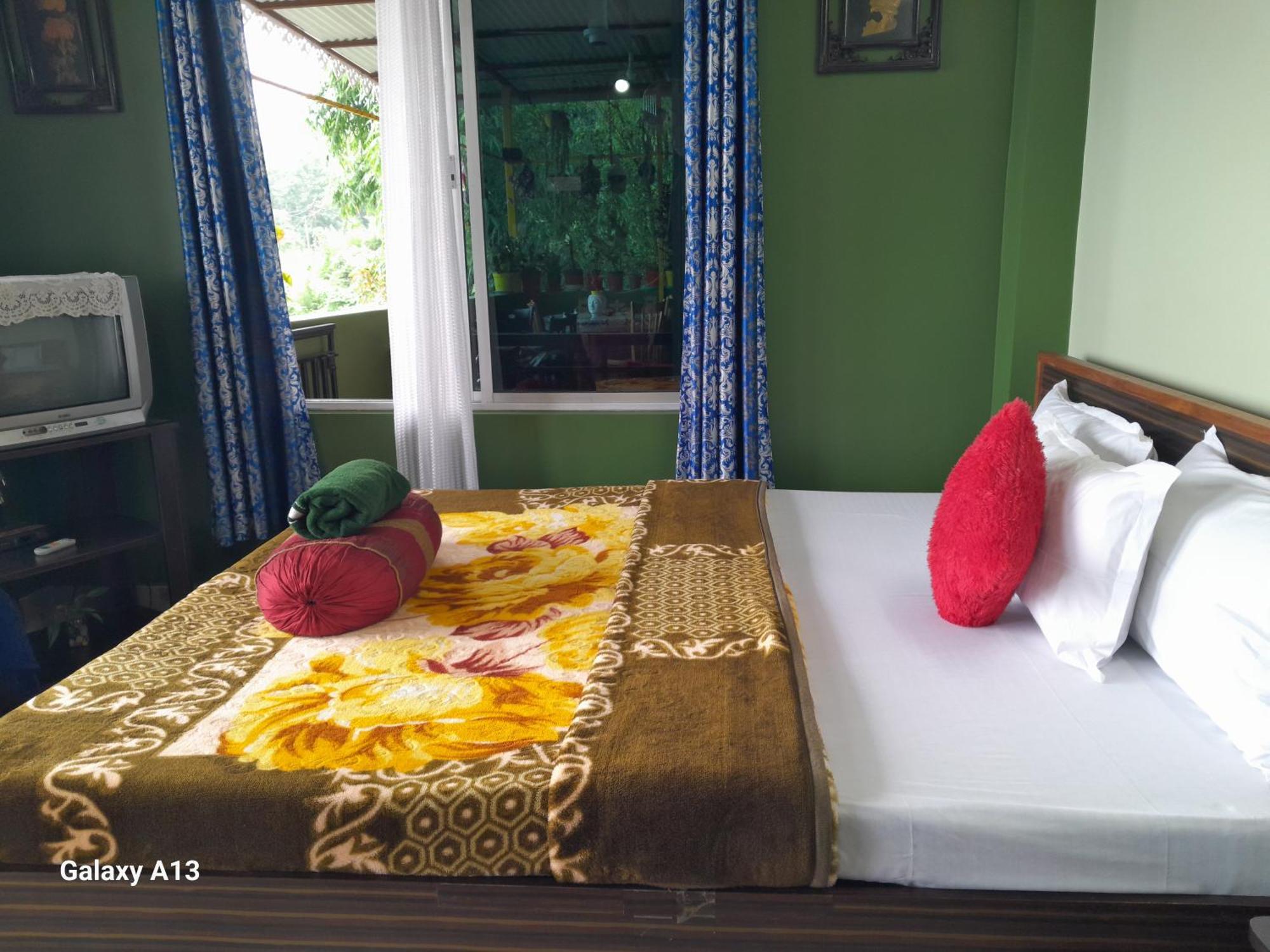 Seven Hills Homestay 칼림퐁 외부 사진