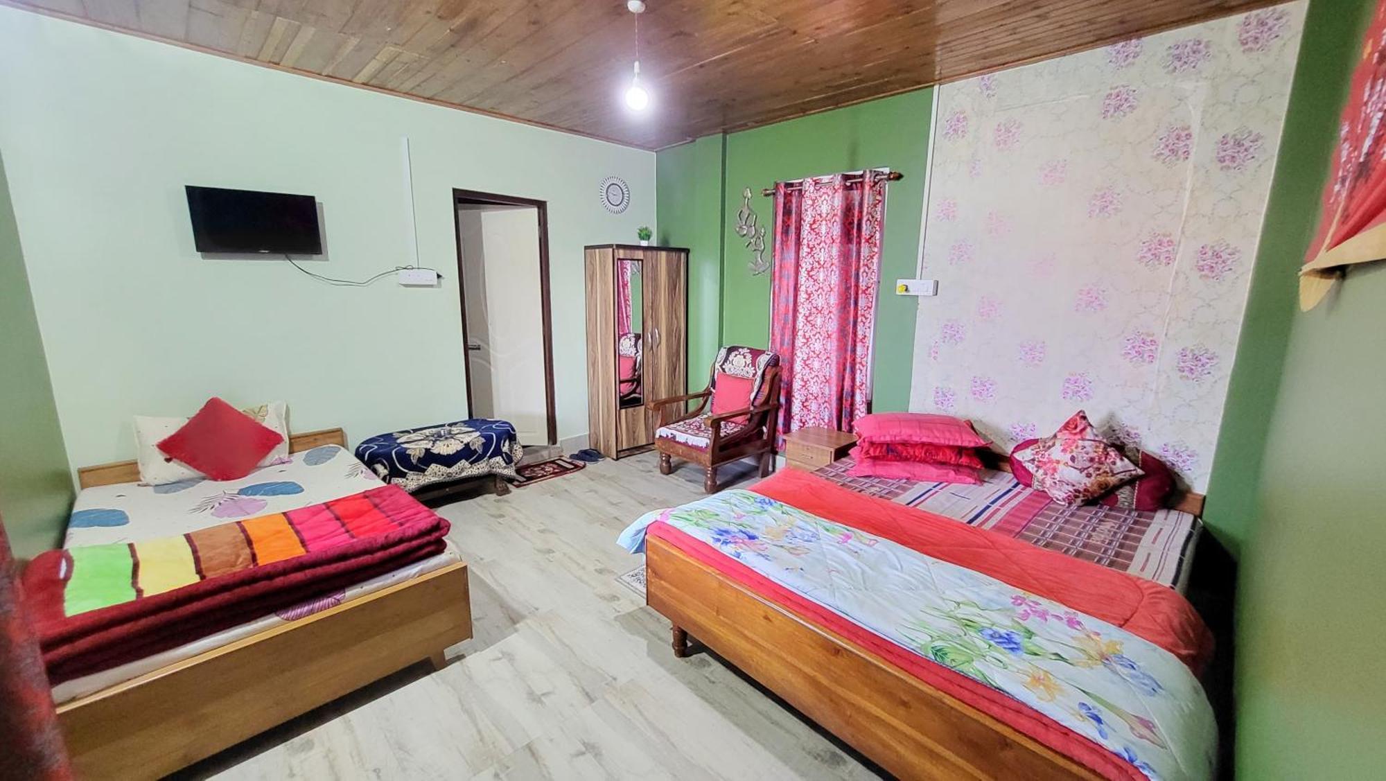 Seven Hills Homestay 칼림퐁 외부 사진