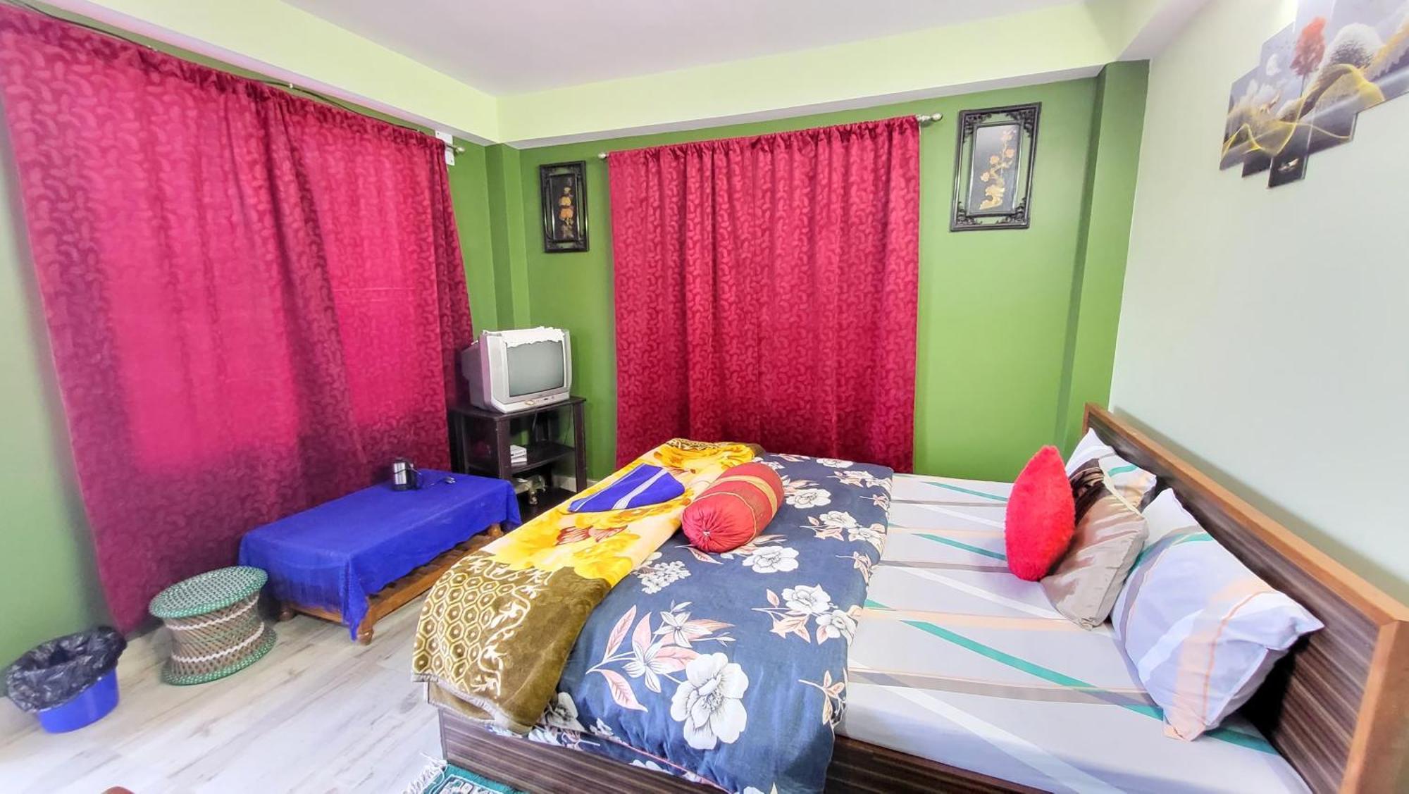 Seven Hills Homestay 칼림퐁 외부 사진